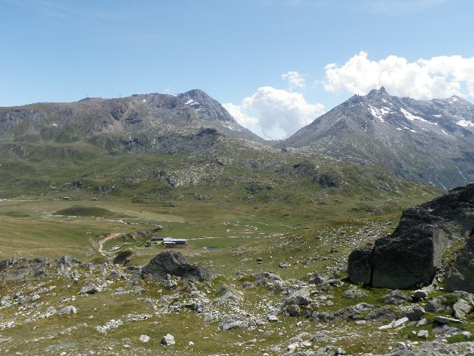 Mille_Feuilles_Mauriennais (55).jpg - La ferme aprs le refuge du Petit Mont Cenis.